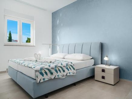 Luxury Apartments-la Dino Maky *